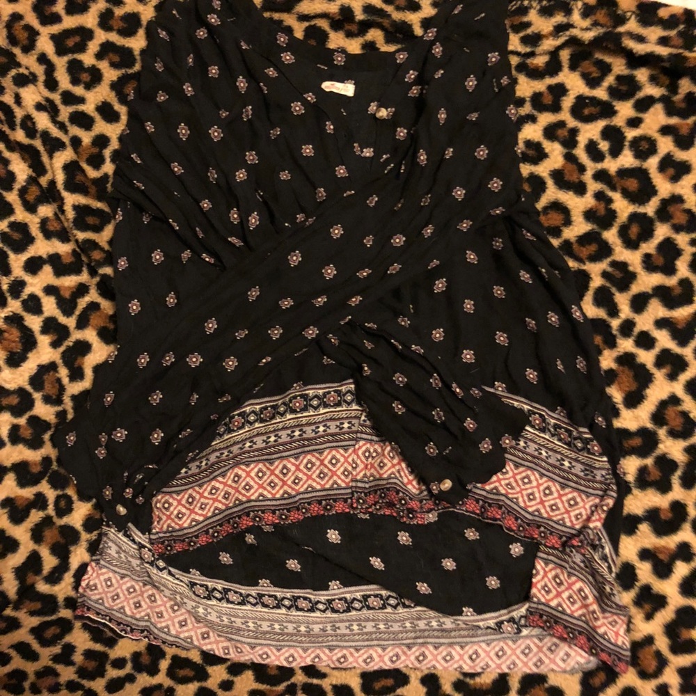 Button up hollister shirt